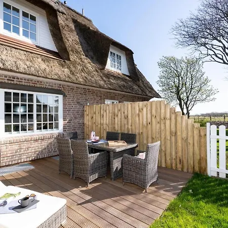 Ferienhaus-reetalm-sylt *